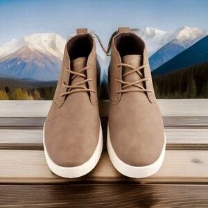 Izod Men’s Palmer Chukka Lightweight Boots Shoes Brown Memory Foam Brand New 11